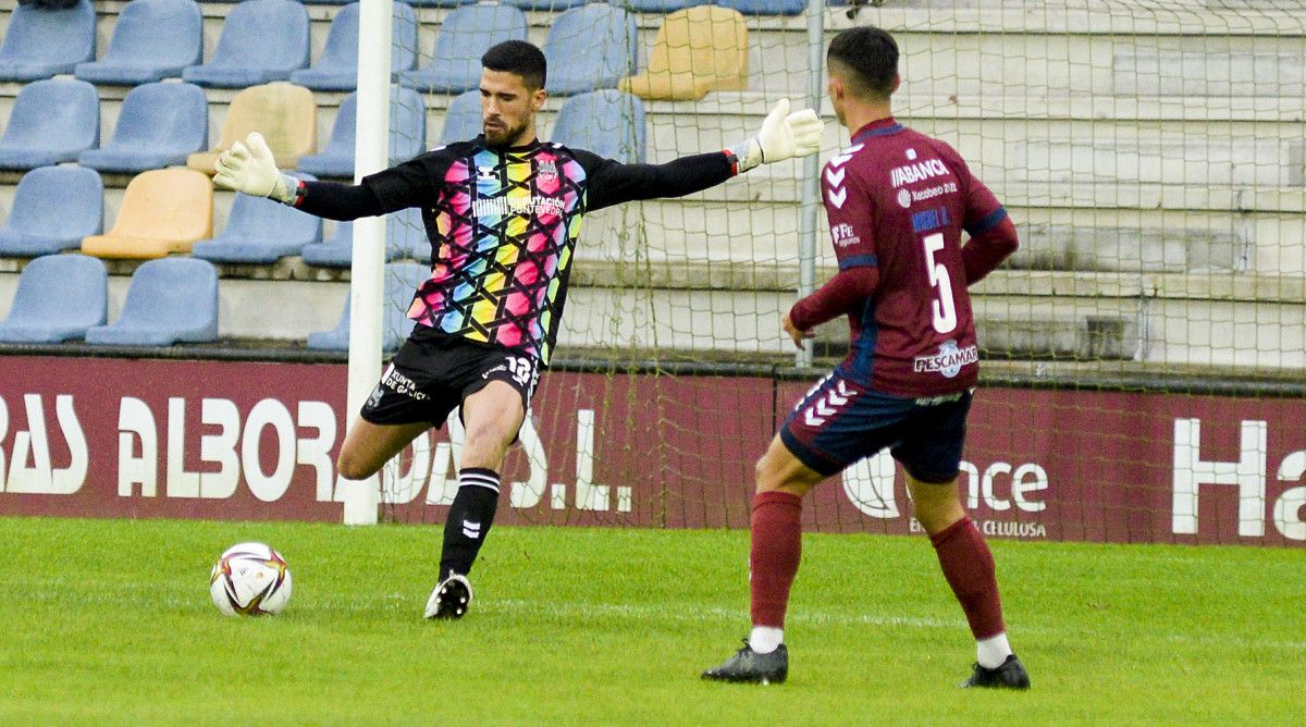 Pablo Cacharrón, en el partido de liga en Pasarón entre Pontevedra y Coruxo