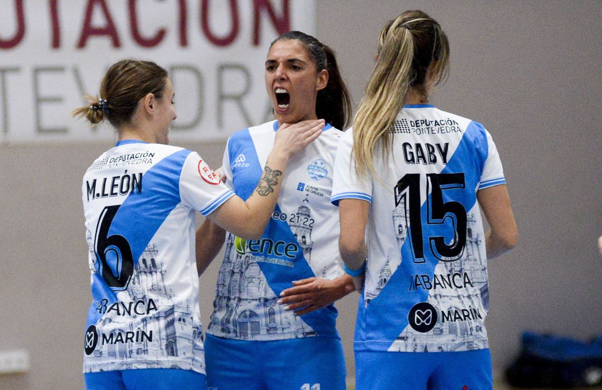 Partido de liga en A Raña entre Marín Futsal y Alcorcón