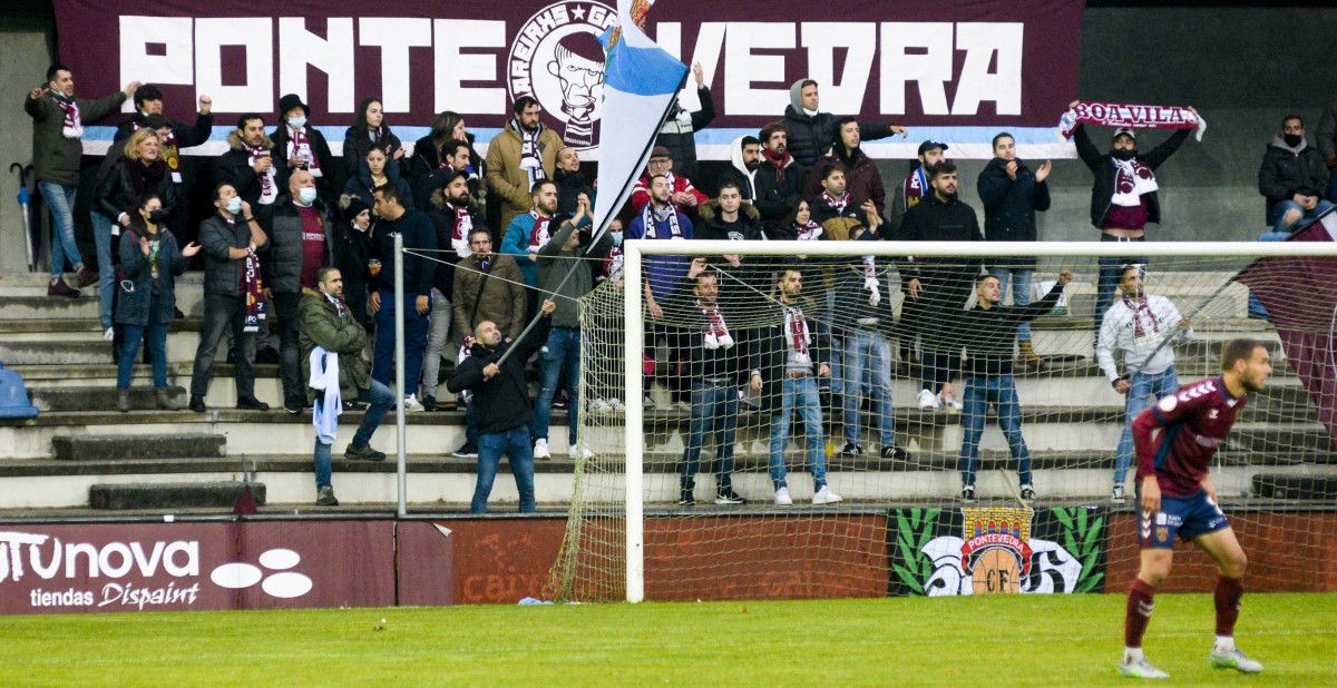 Partido de liga en Pasarón entre Pontevedra y Arosa. Temporada 2021/2022