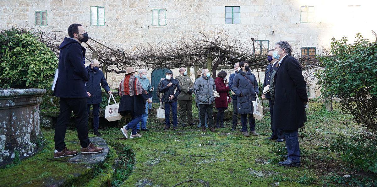 Visita de autoridades al Convento de Santa Clara