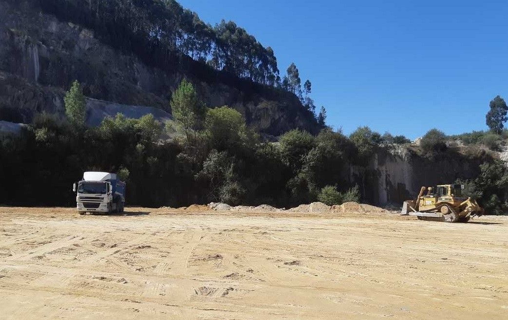 Relleno con el material extraído de las excavaciones del Gran Montecelo 