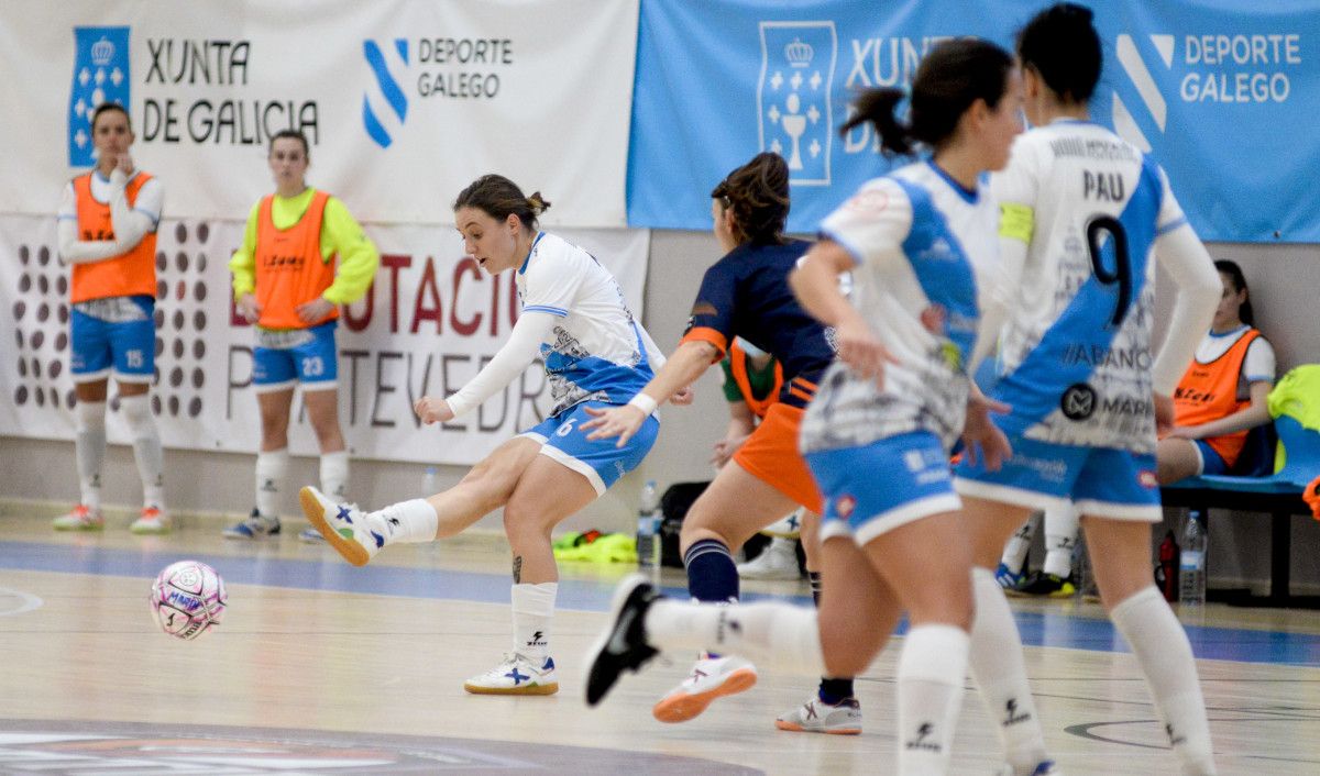 Partido de liga en A Raña entre Marín Futsal y Universidad de Alicante