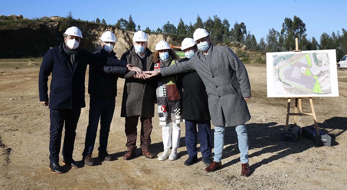 Inicio de las obras del nuevo parque de maquinaria en Barro