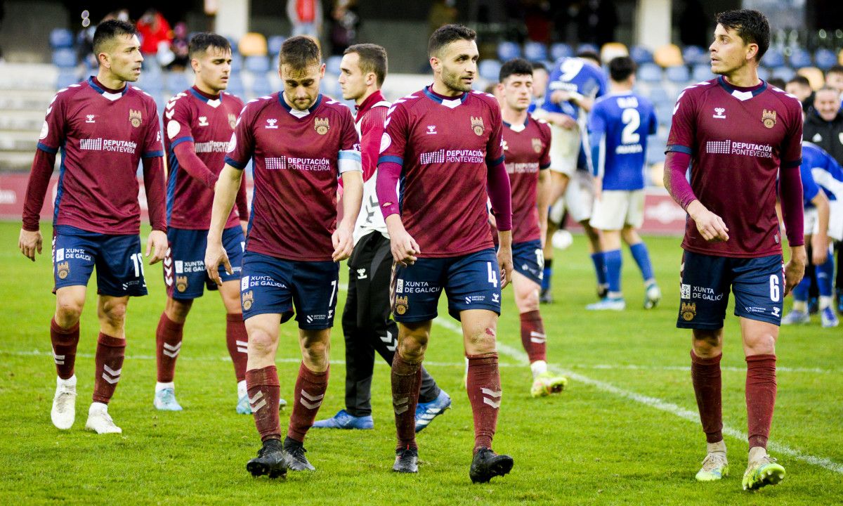 Partido de 2ª RFEF entre Pontevedra y Bergantiños en Pasarón