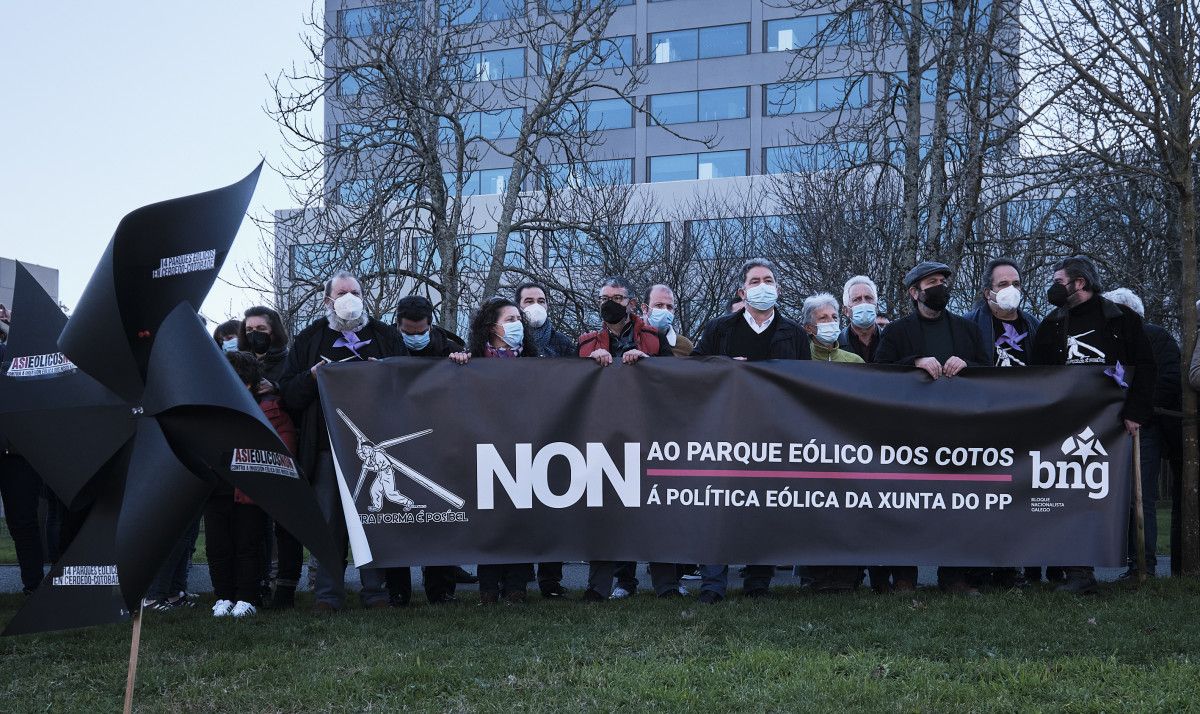 El BNG participó también en la manifestación en contra del parque eólico de Os Cotos