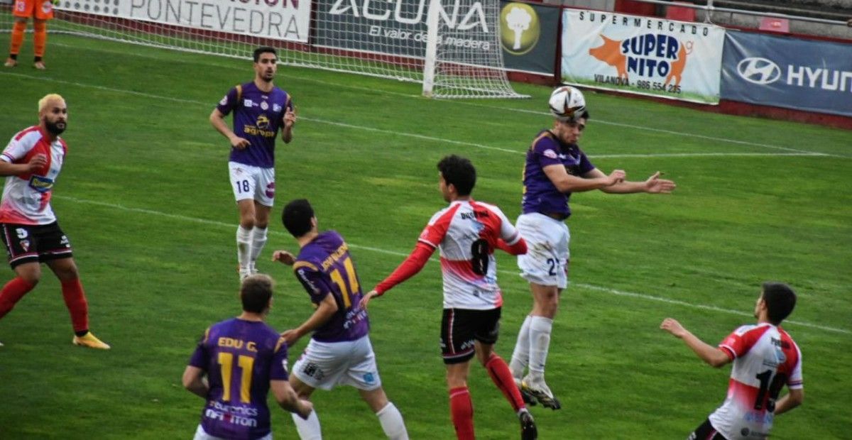 Partido entre Arosa y Palencia Cristo en A Lomba