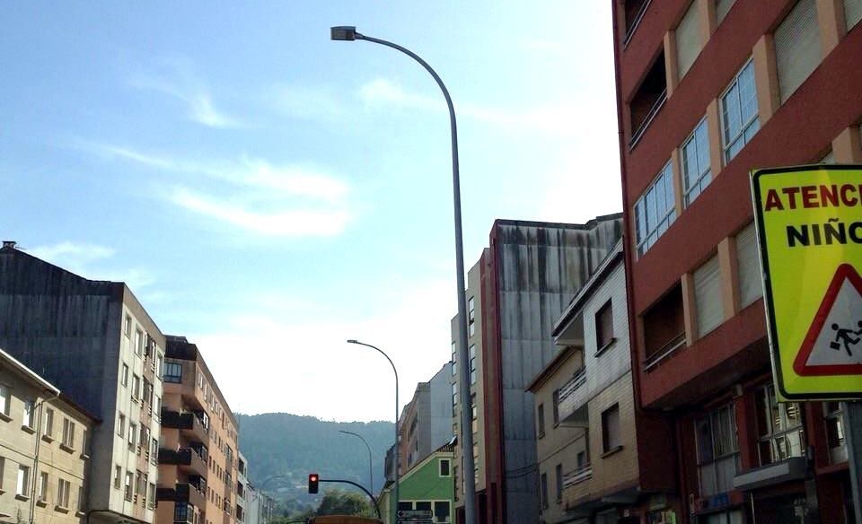 Farolas de iluminación pública en Marín