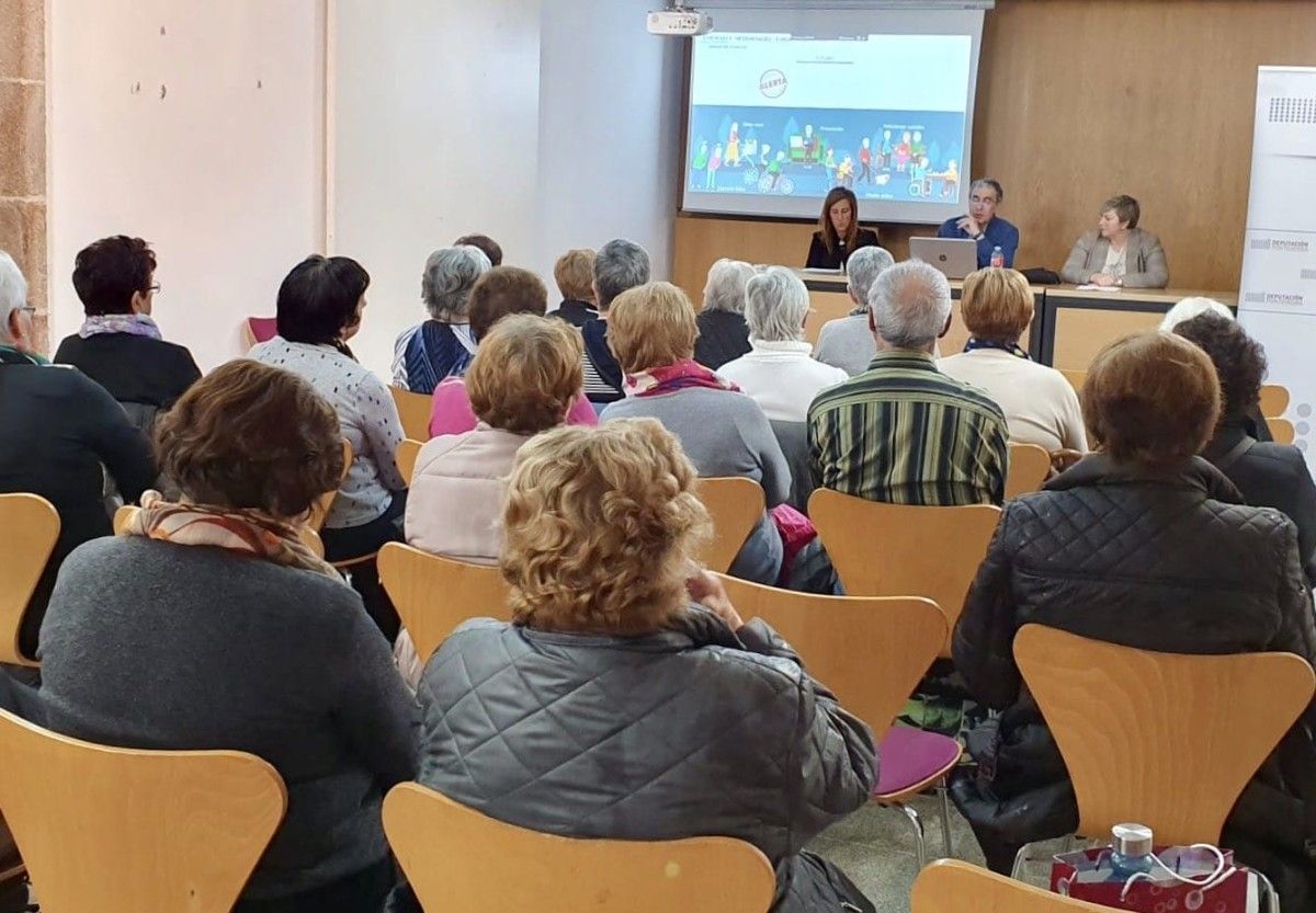 Charla sobre la prevención del daño cerebral 