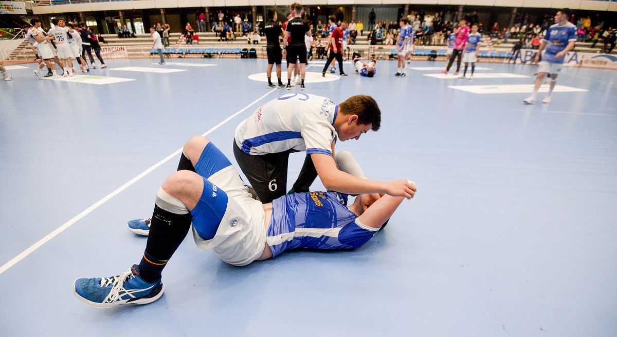 Partido del Sector Juvenil de Balonmano entre el Cisne y el Ademar de León