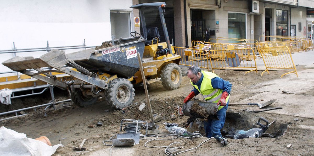 Trabajador en las obras de la calle Santa Clara