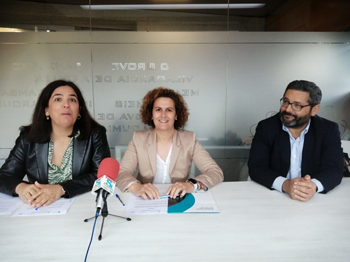 Firma del convenio entre la Mancomunidad de O Salnés y Aviturga