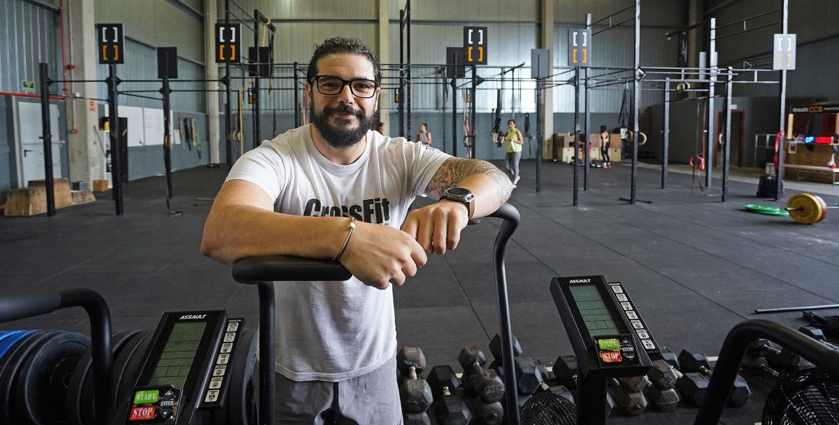 Luís Lalín, fundador del centro de entrenamiento de crossfit BOX 004