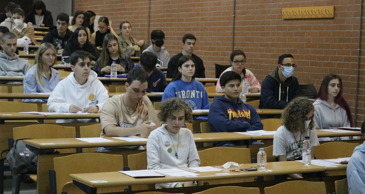 Primera jornada de exámenes de la ABAU en el campus de Pontevedra