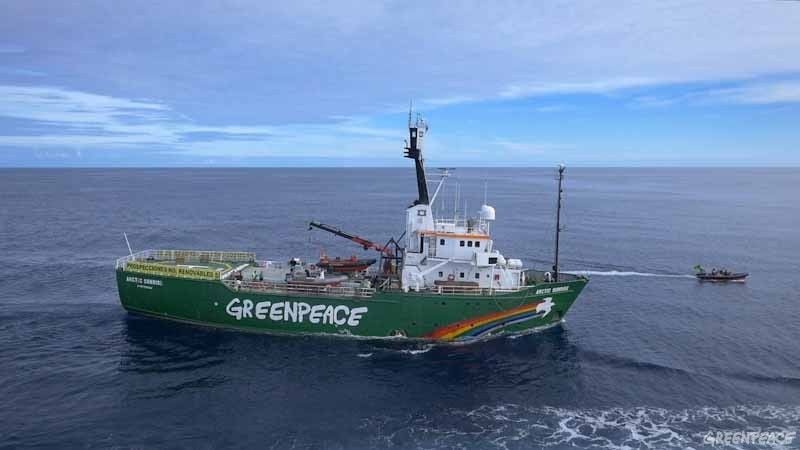 Barco de Greenpeace