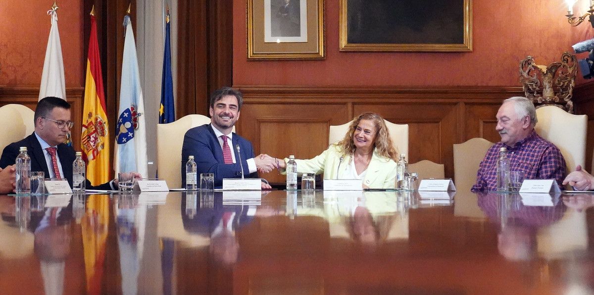 Firma del protocolo de intenciones para transferir a la administración autonómica el Pazo de Lourizán y la Escuela de Cantería