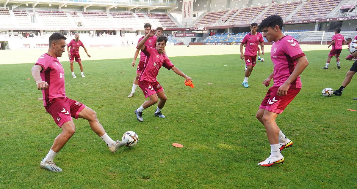 Primer entrenamiento del Pontevedra CF 22/23