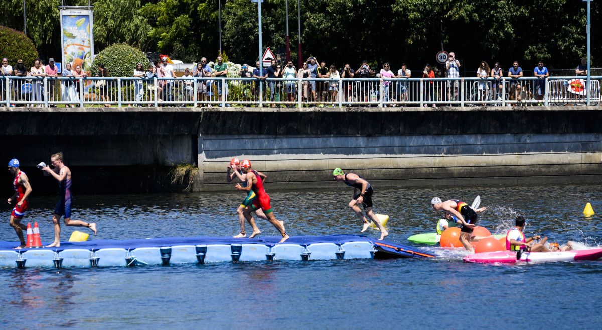 Carrera élite masculina en la Copa del Mundo de Triatlón de Pontevedra