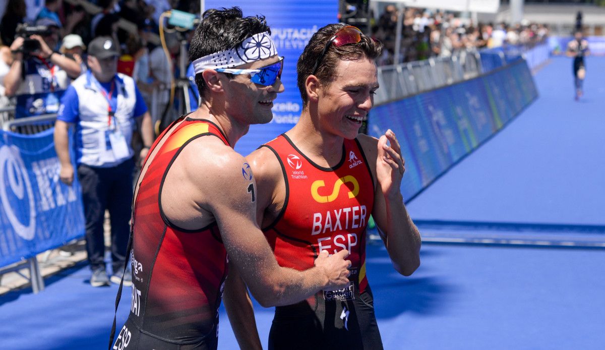 Antonio Serrat y Sergio Baxter, en la carrera élite masculina en la Copa del Mundo de Triatlón de Pontevedra