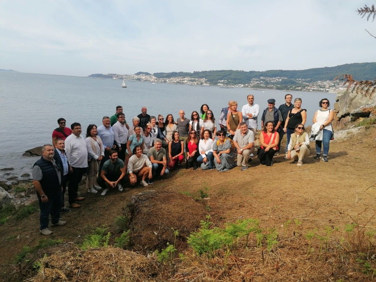 Visita institucional a la isla de Tambo