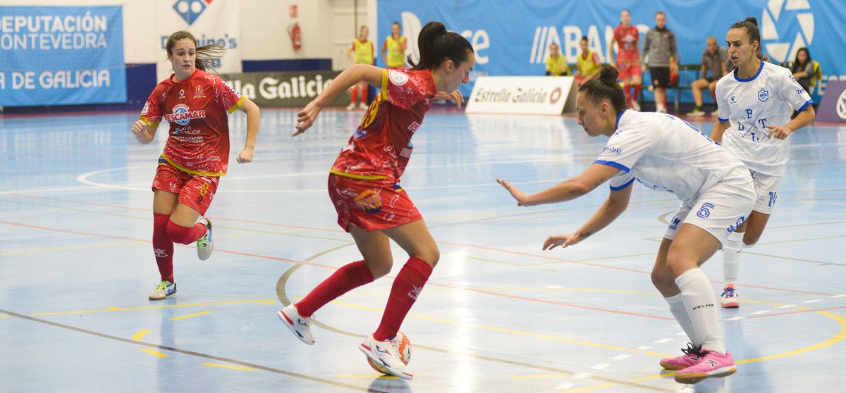 Partido entre Poio Pescamar y Futsal Alcantarilla en A Seca