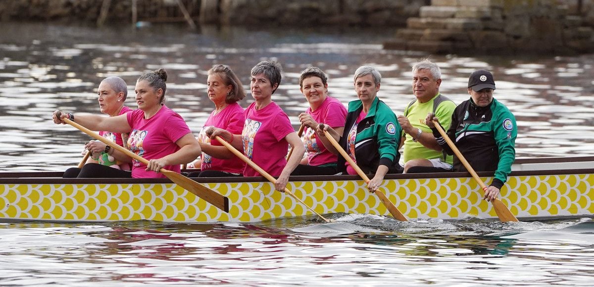 En la fila del fondo: Isabel Millán, Isabel Lema y Ana García. En primer término: Raquel Juncal, Maricarmen Buceta, Mayte Nuevo y Helena Fernández