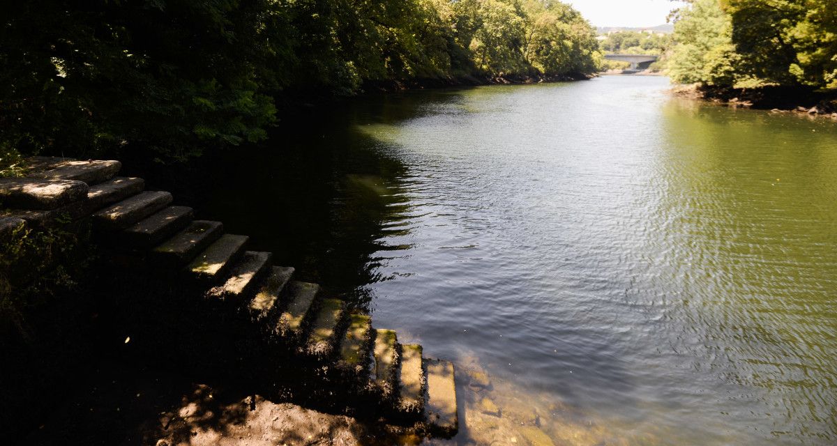 El río Lérez reduce su caudal