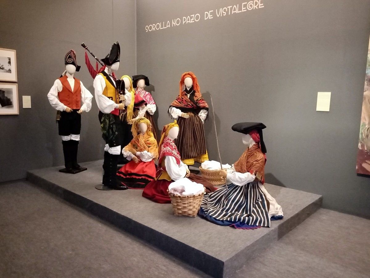 Muestra de Sete Espadelas sobre Ruth Matilda Anderson y los trajes tradicionales