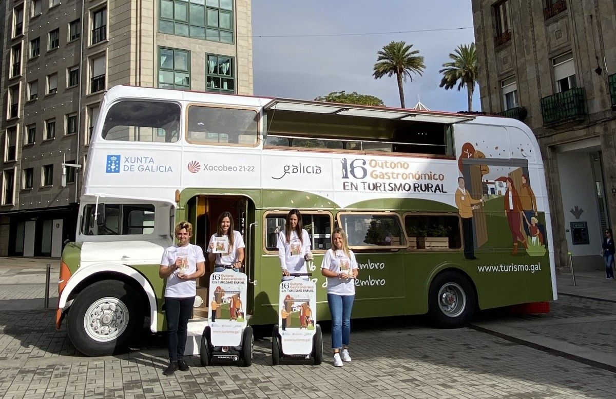 Autobús promocional de la campaña Outono Gastronómico en Pontevedra