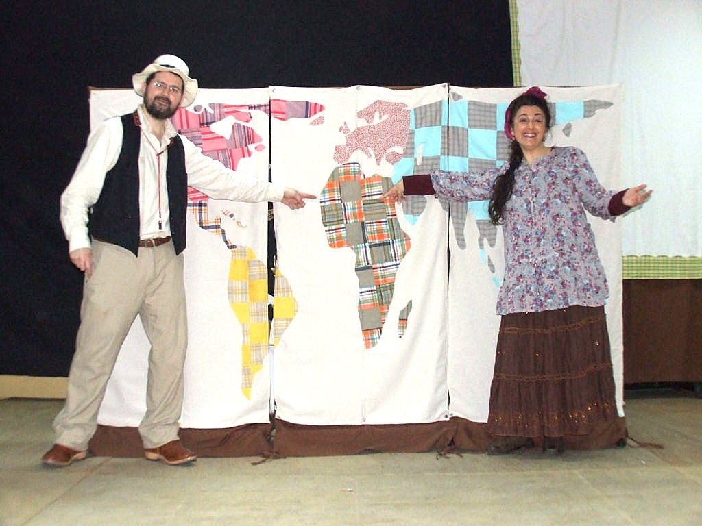 Carlos Yus y María Campos, de Migallas Teatro, en 'Camiño de historias'