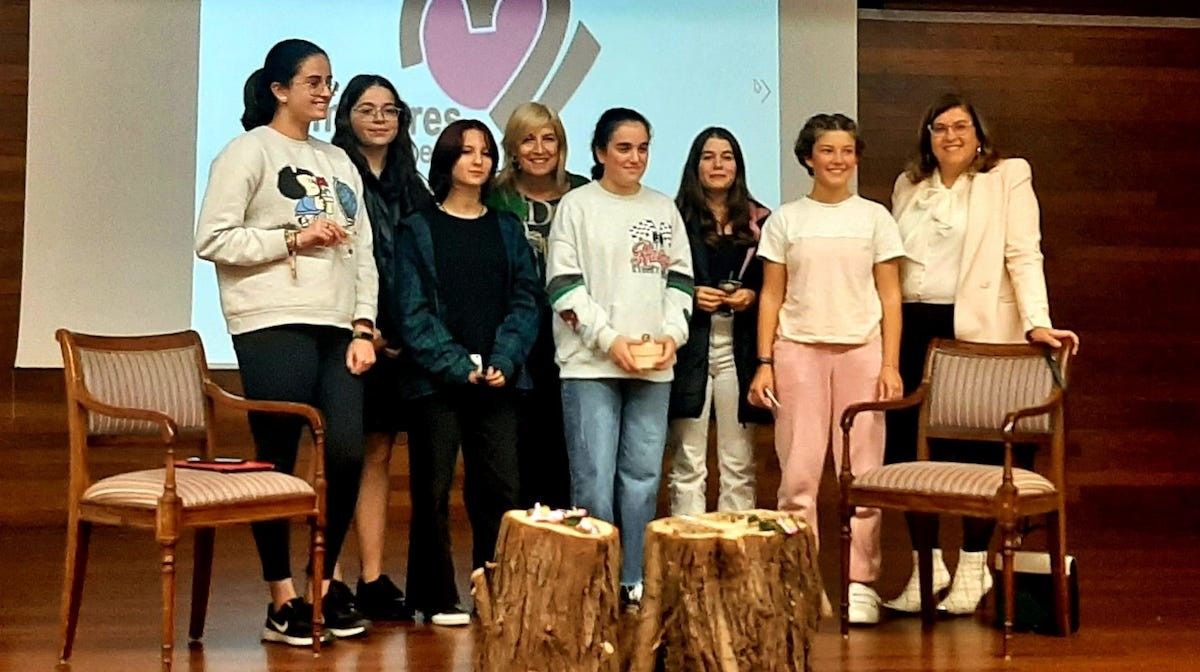 Entrega de los premios del concurso escolar contra la violencia de género