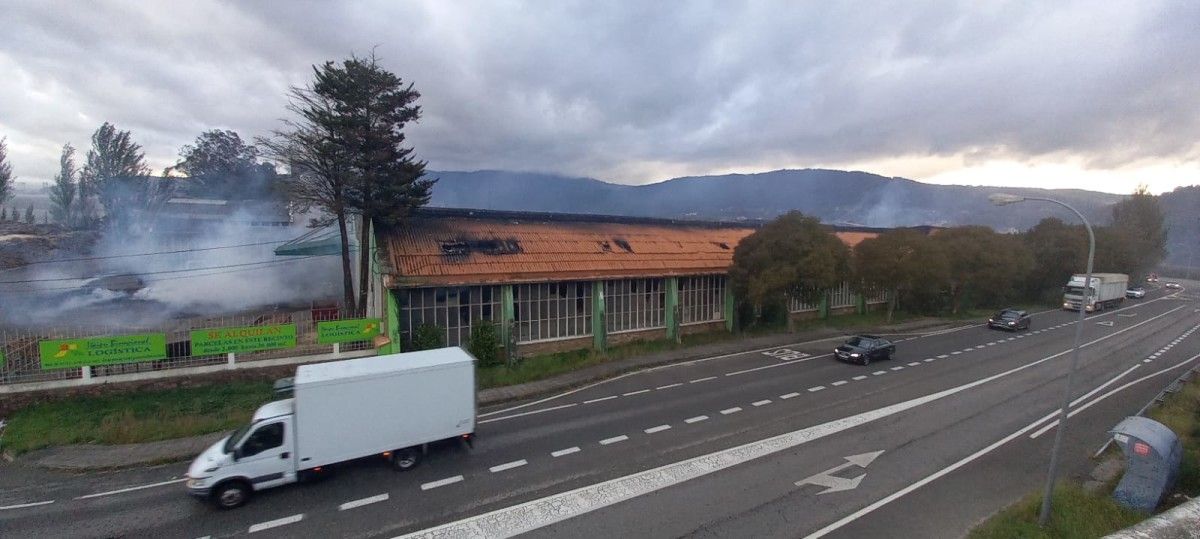 Pequeño fuego reactivado en la tarde del lunes en Pontesa