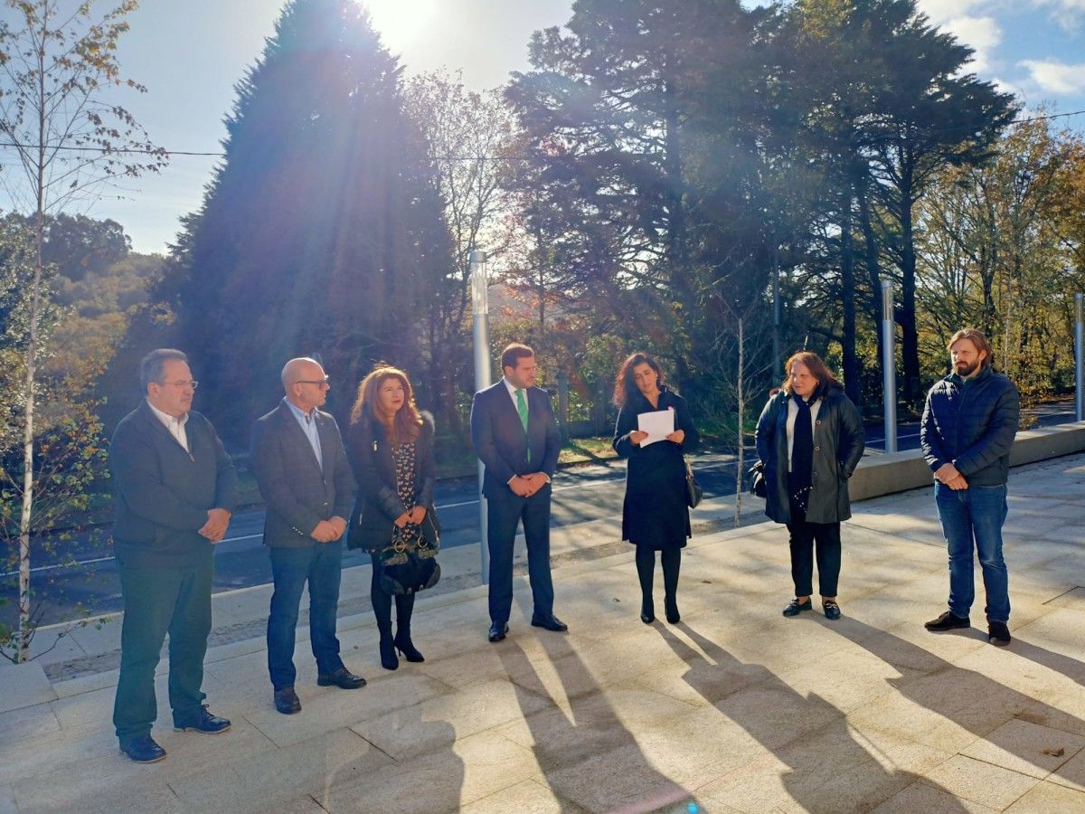 Lectura del manifiesto del 25N en Cerdedo-Cotobade