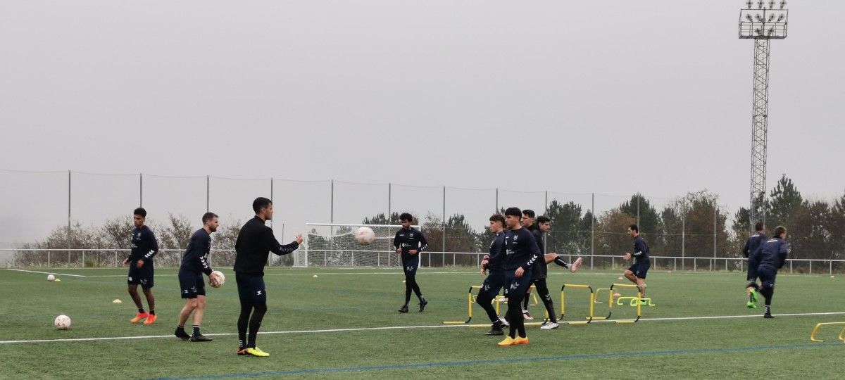 Primer entrenamiento del Pontevedra después de las vacaciones de Navidad