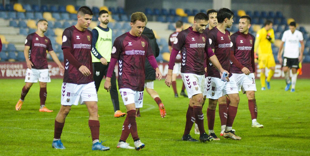 Partido de Primera Federación entre el Pontevedra y el Fuenlabrada en Pasarón