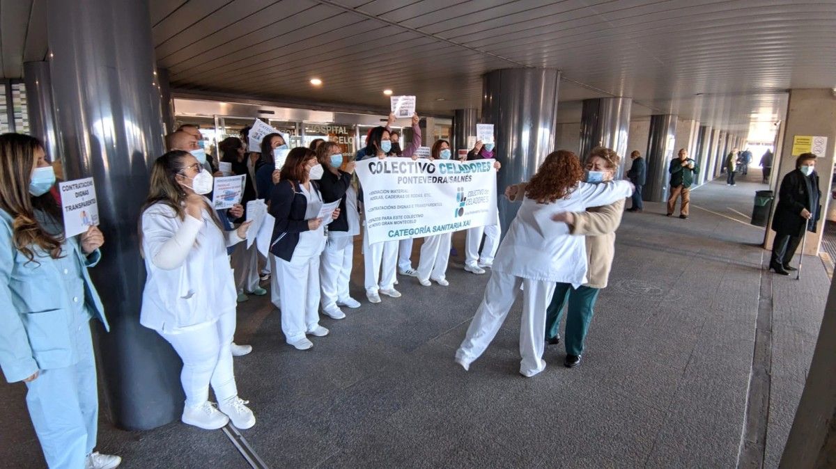 Encierro del colectivo de celadores en el Hospital Montecelo