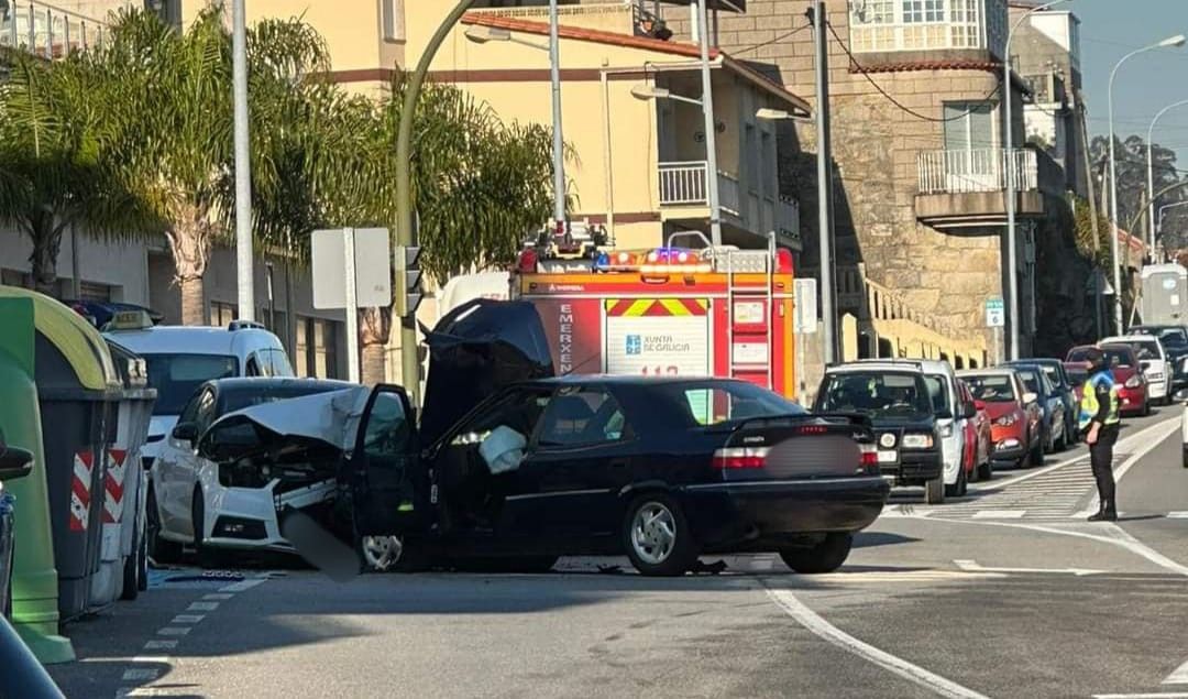 Accidente en la Avenida de Chancelas, en Combarro