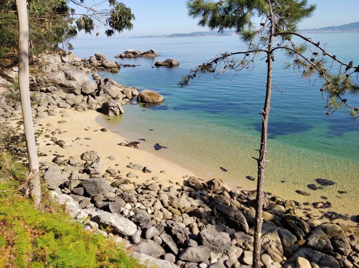 Sendero del litoral, en Bueu