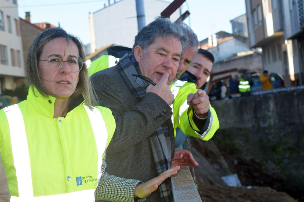 Inicio de las obras en la carretera vieja de Marín