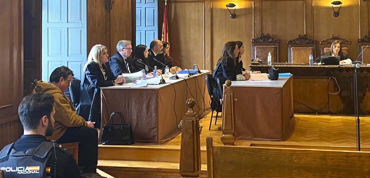 José Luis Abet, en la sala de vistas de la Audiencia de Pontevedra