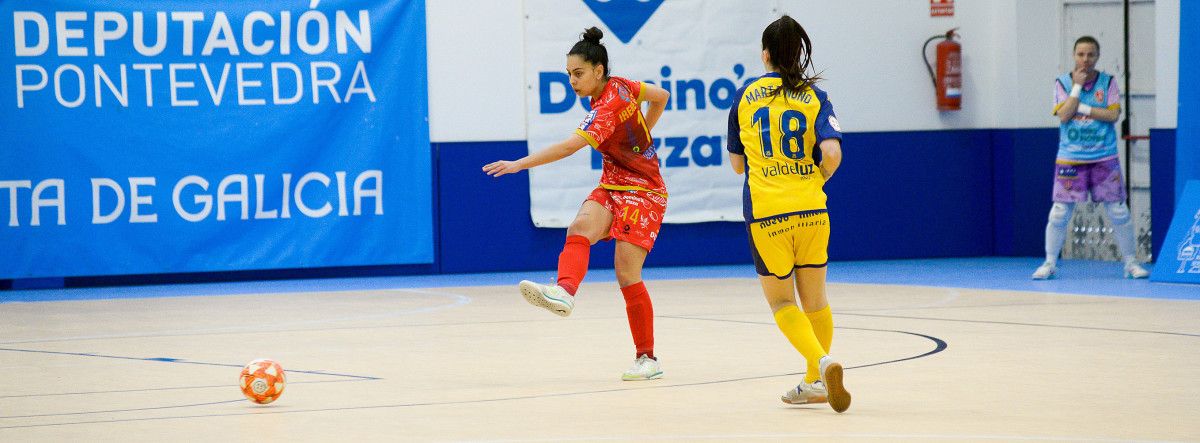 Partido de liga entre Poio Pescamar y Alcorcón en A Seca