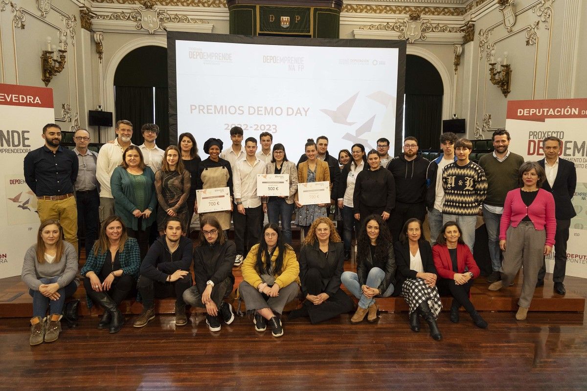 Alumnado participante en el Demo Day de la séptima edición de "DepoEmprende en la FP"