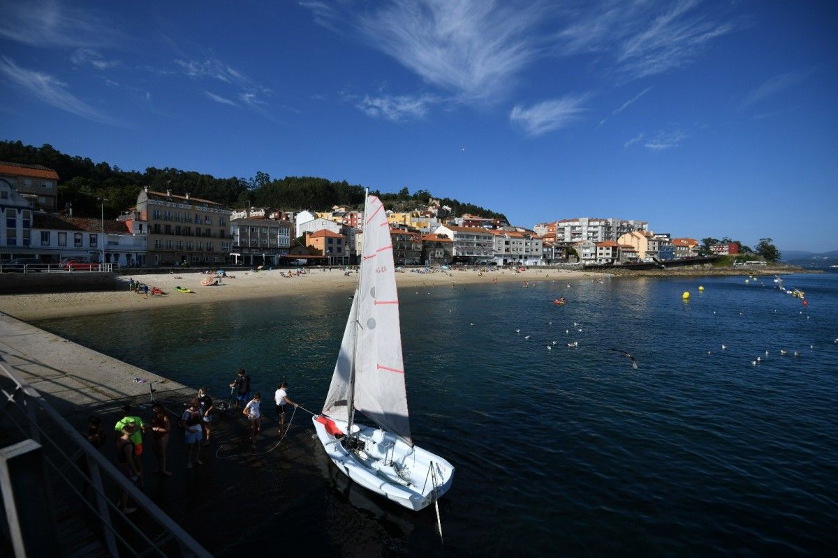 Playa de Sinás, en Raxó