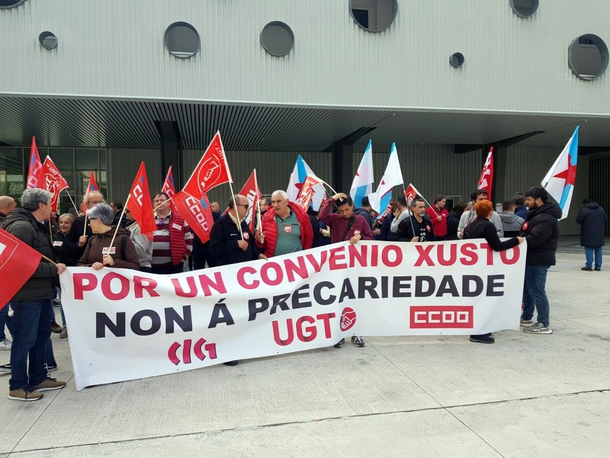 Jornada de huelga en el transporte colectivo en la estación de autobuses de Pontevedra