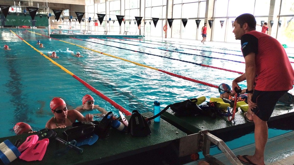 Los clubes de agua vuelven a usar la piscina olímpica más de un año después