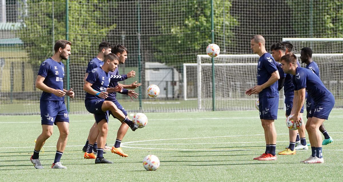 Entrenamiento del Pontevedra en A Xunqueira