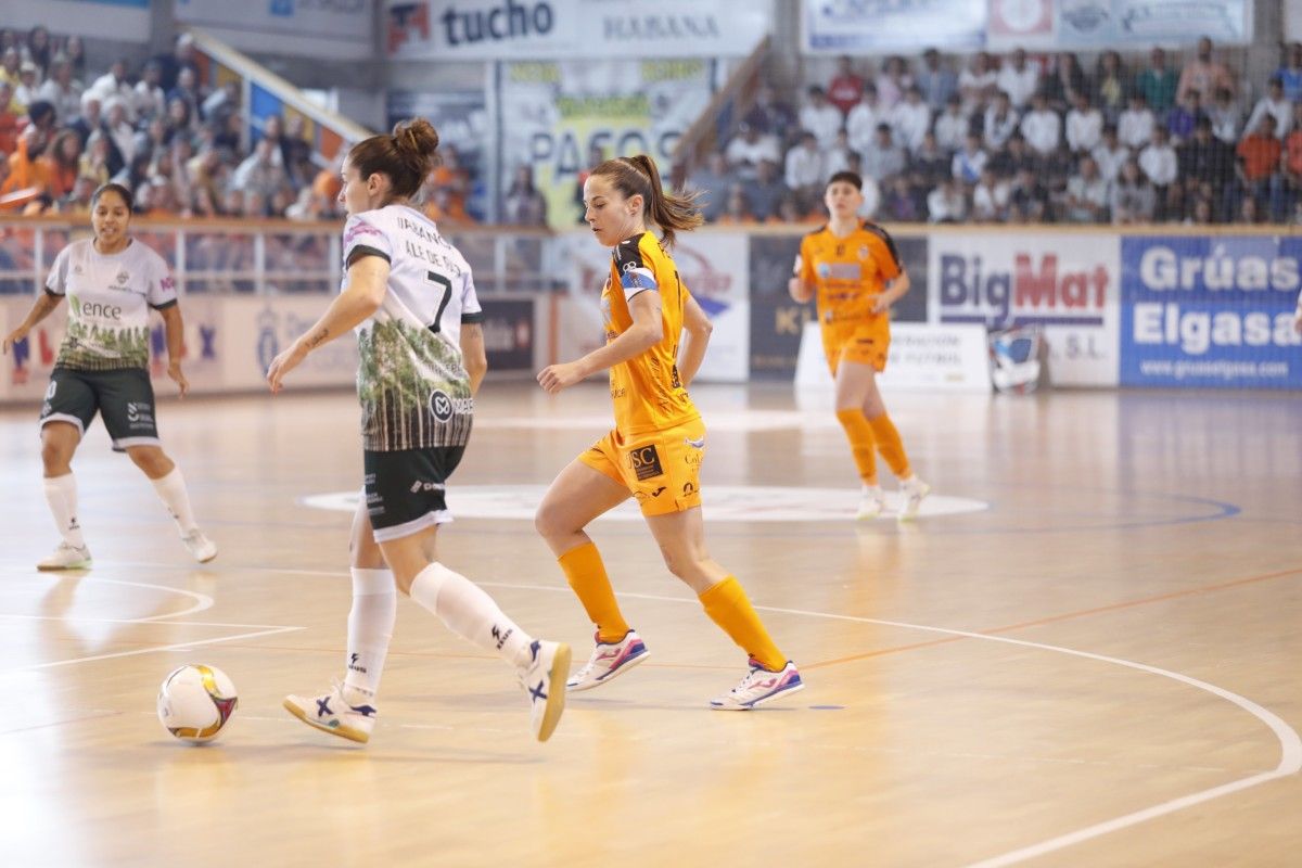 Final de la Copa Galicia en Noia entre Marín Futsal y Burela