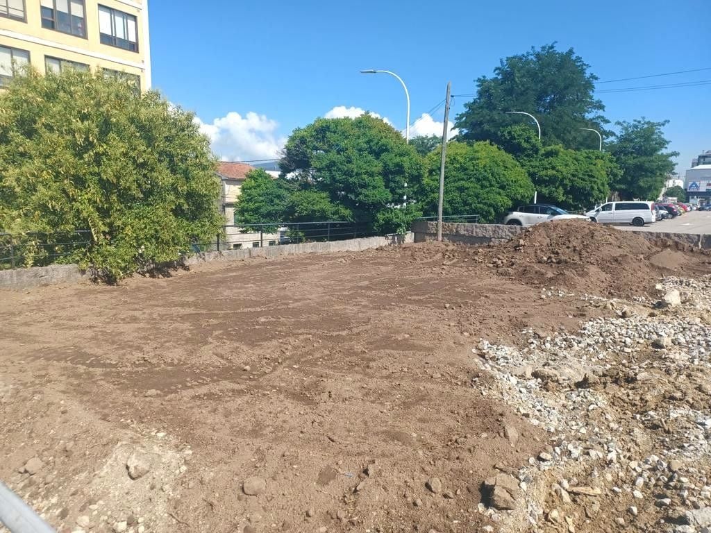 Obras en el entorno del Local de Música donde se establecerá una zona de estancia