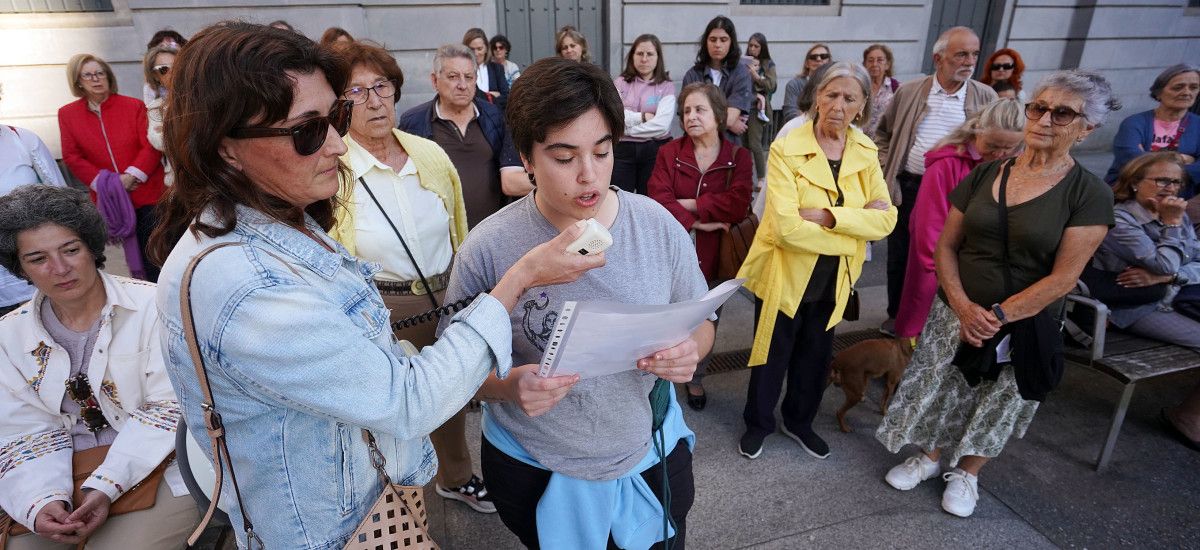 Concentración por el feminicidio de Ana Vanessa Serén en Santa María de Oia