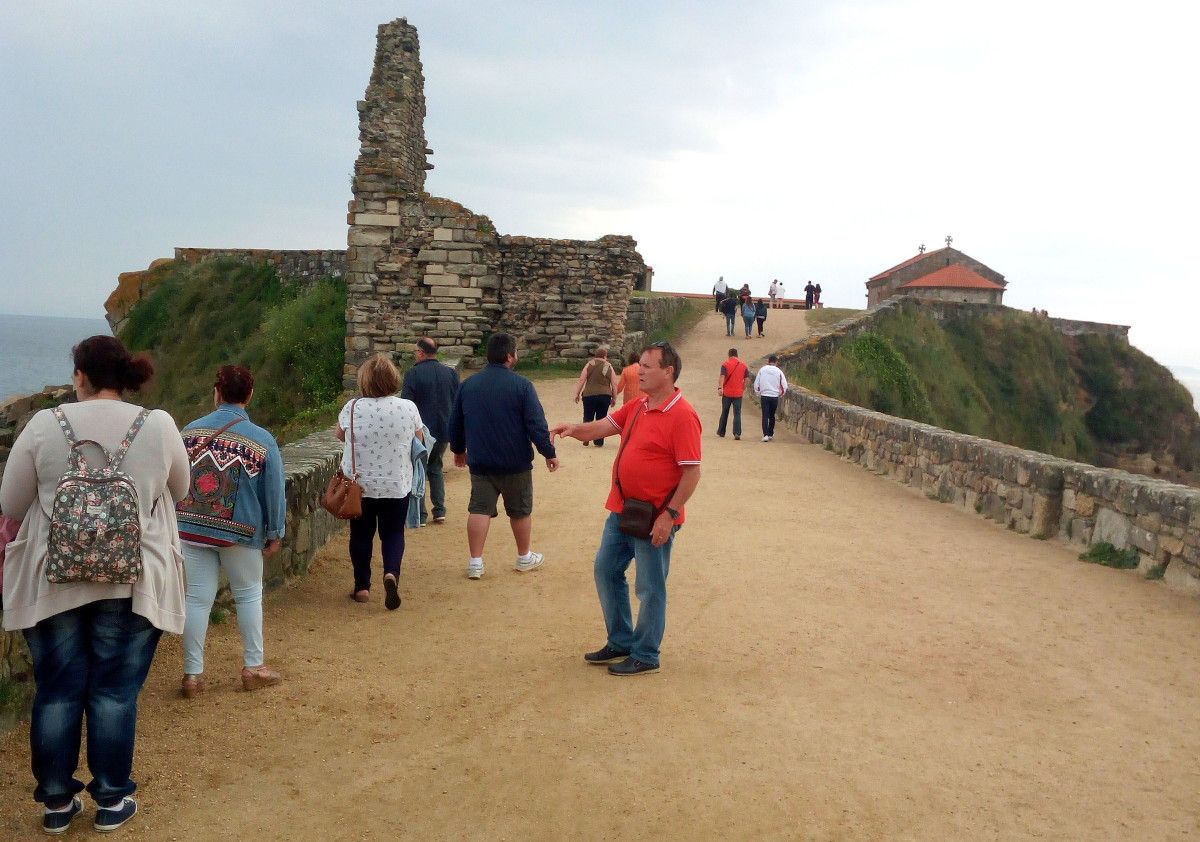 Visita al santuario de A Lanzada en el programa 'En Ruta coa Depo'