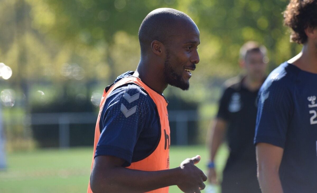 Marcos Barbeiro, entrenando con el Pontevedra en A Xunqueira